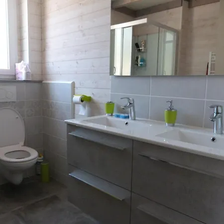 Maison Neuve Avec Piscine Privative à Noirmoutier - 10 Personnes - Fr-1-823-28 * L'Epine (Vendee)