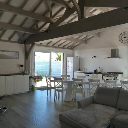 Maison Neuve Avec Piscine Privative A Noirmoutier - 10 Personnes - Fr-1-823-28 Holiday home *